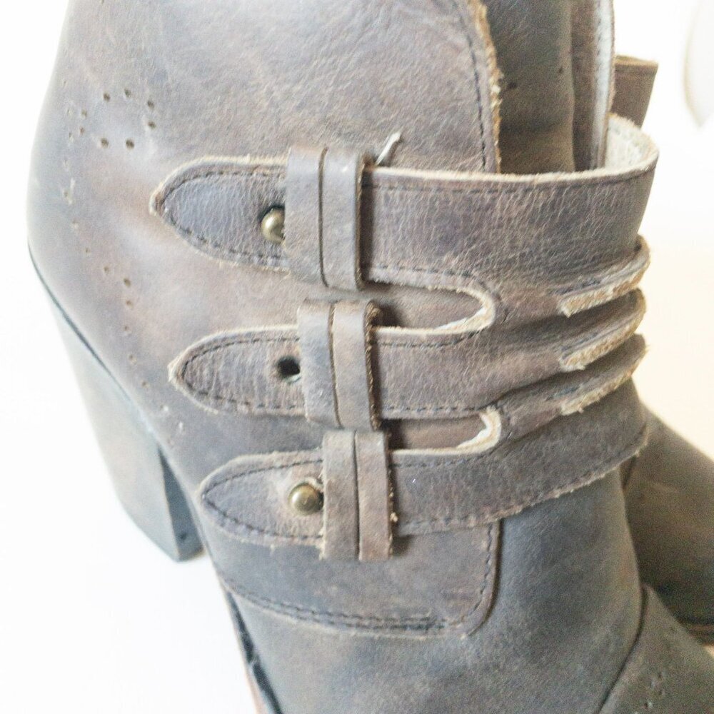 Freebird By Steven Malbc Brown Leather Block Heel Ankle Boots SZ 7 - Picture 12 of 16